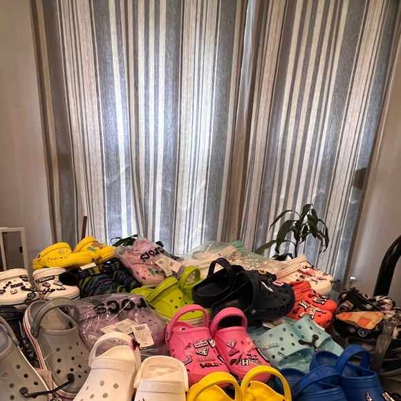 Brand new planform crocs - Picture 2 of 5